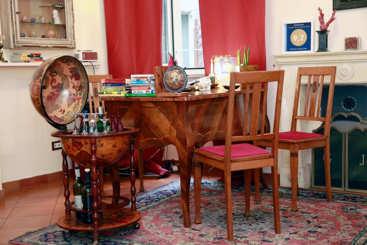 Residenza Gens Julia Alojamento de Acomodação e Pequeno-almoço Roma